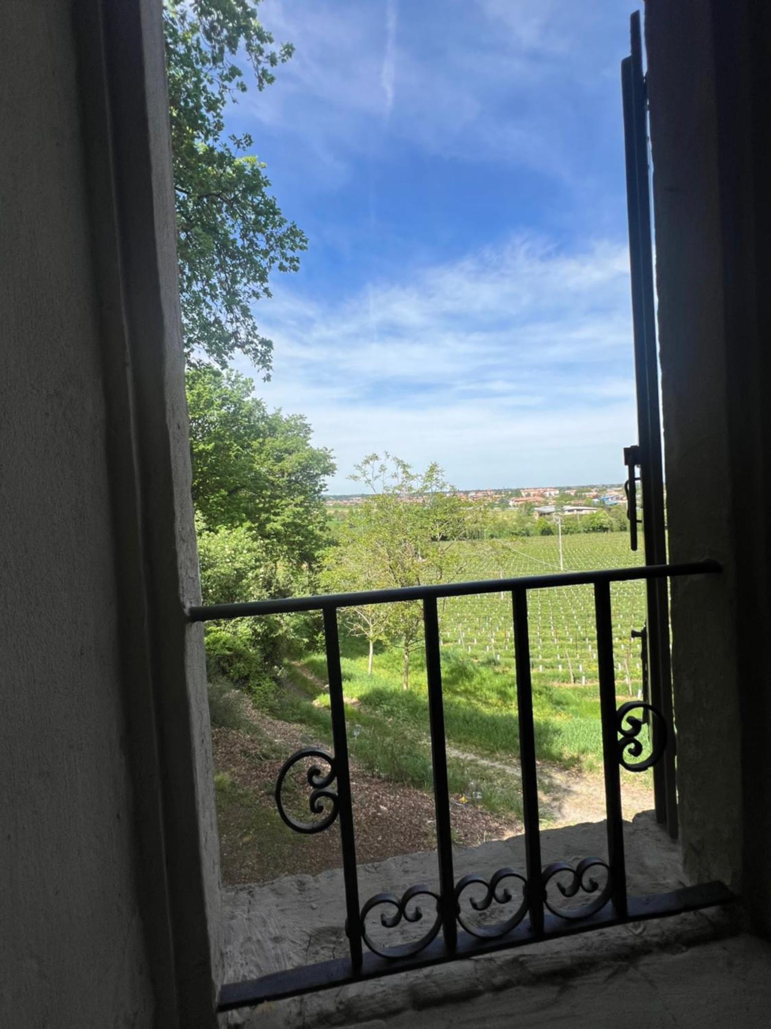 Borgo Villa Valentini Scandiano Exterior photo