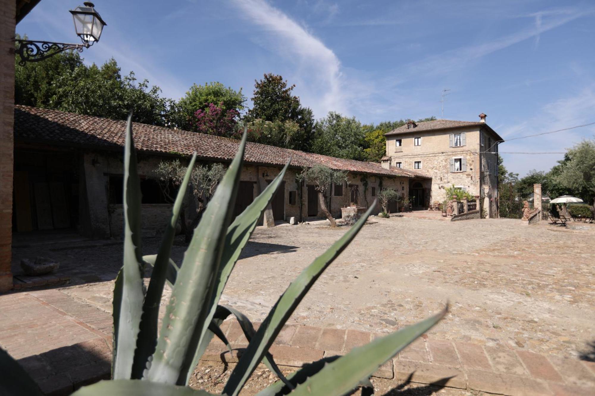 Borgo Villa Valentini Scandiano Exterior photo